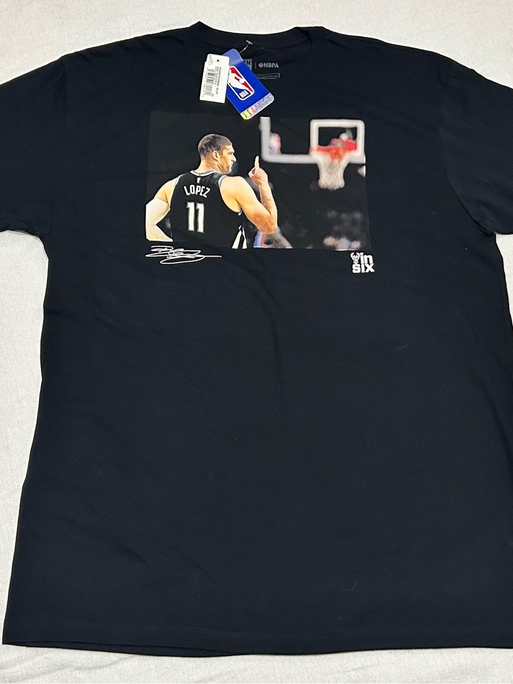 NBA Black Lopez #11 Graphic Short Sleeve Tee